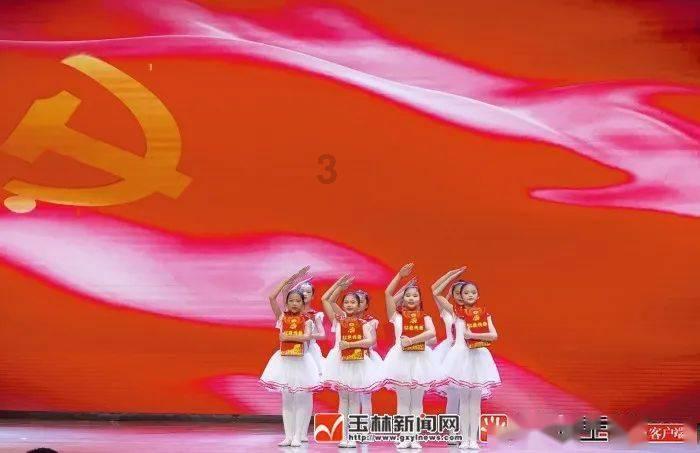 起点读书怎么批量下载小说游戏画面